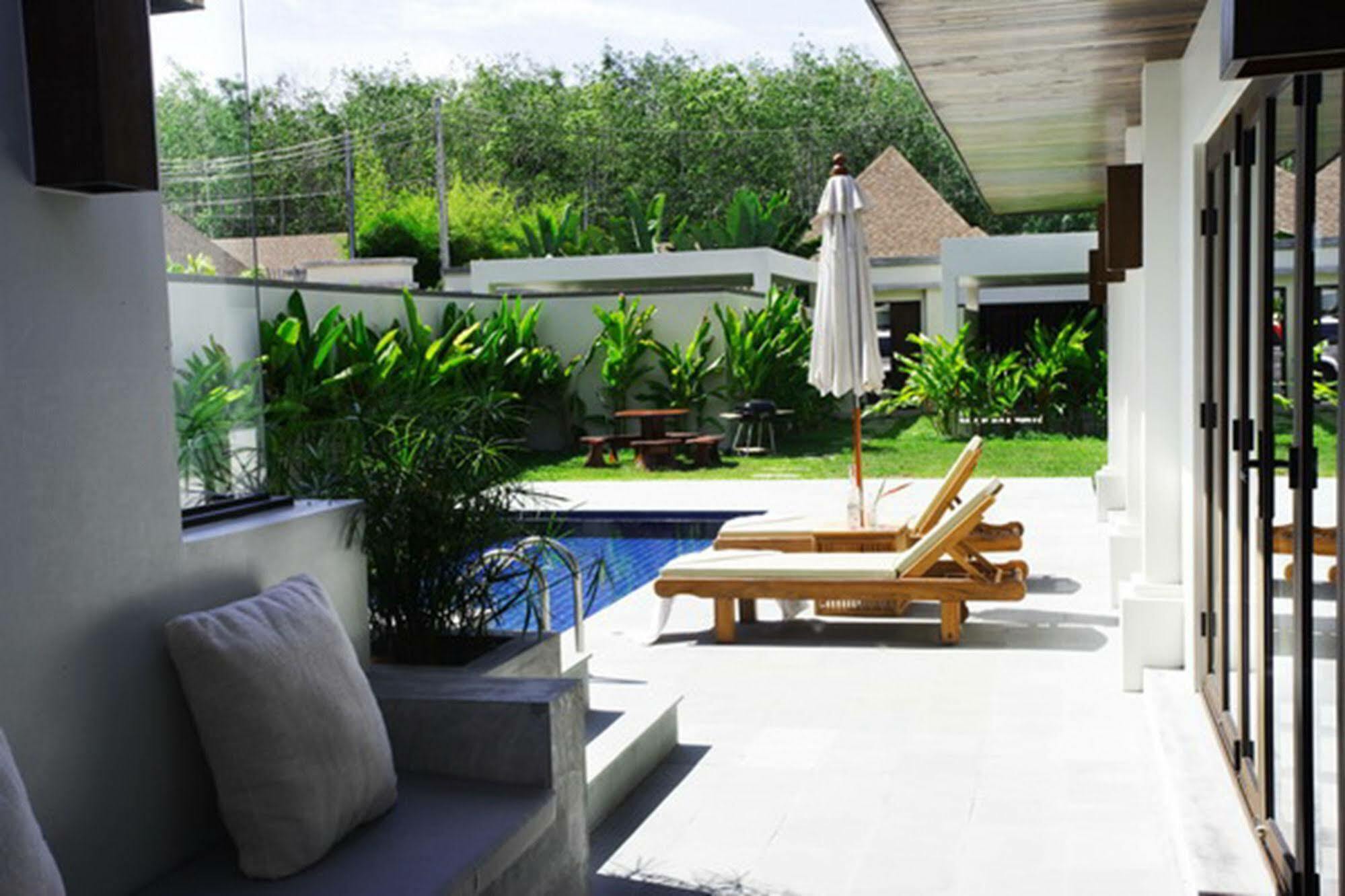 Villa Lombok By Holiplanet Rawai Esterno foto